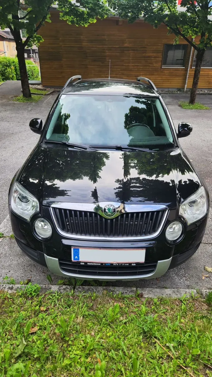 Skoda Yeti 2012 photo 2