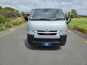 Toyota Hiace 2021 photo 3