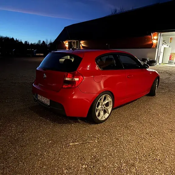 BMW 120D 2007 photo 2