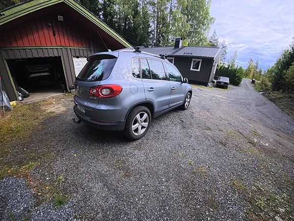 Volkswagen Tiguan 2009 photo 2