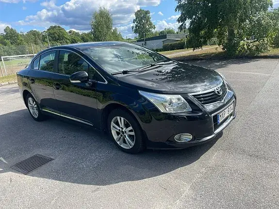 Toyota Avensis 2010 photo 2