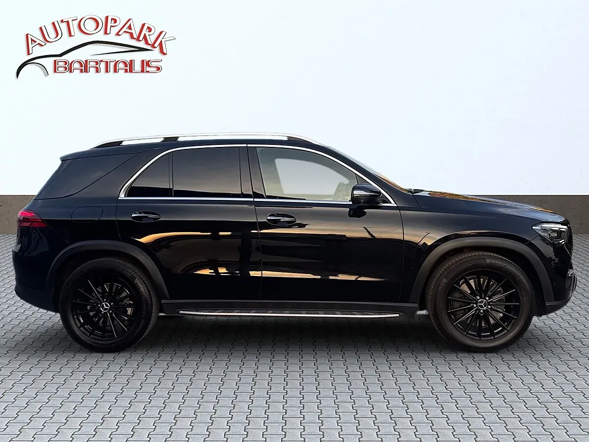 Mercedes-Benz Gle-Class 2024 photo 3