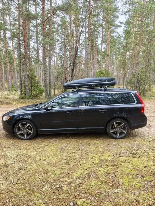 Volvo V70 2010 photo 4