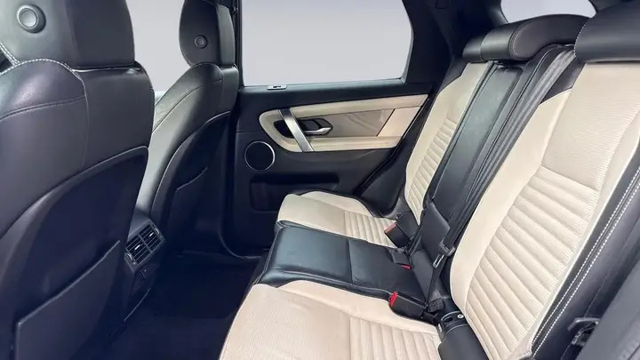 Land Rover Discovery Sport 2020 photo 4