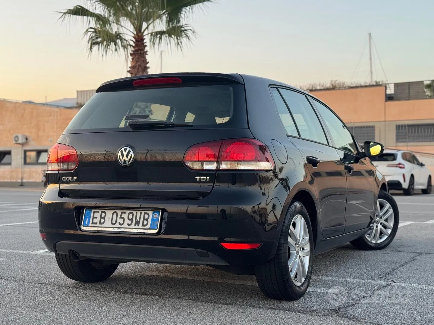 Volkswagen Golf 2010 photo 4