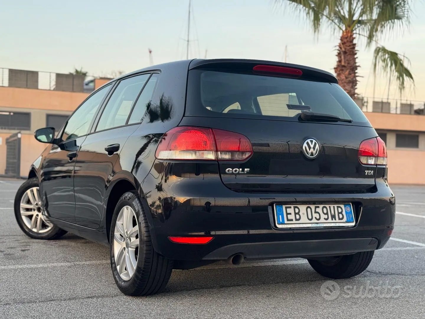 Volkswagen Golf 2010 photo 3
