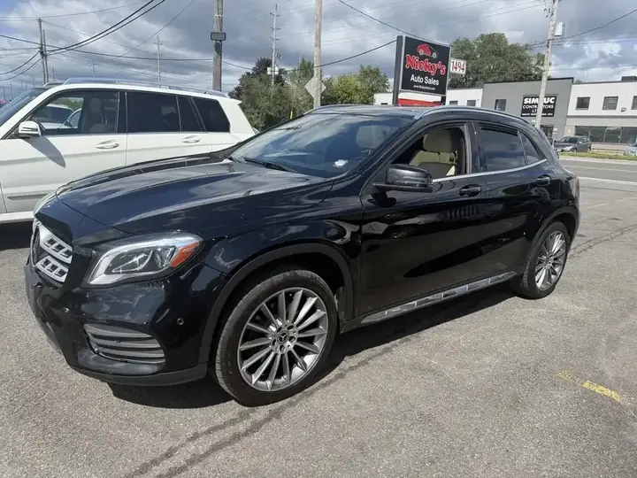 Mercedes-Benz Gla 2018 photo 2
