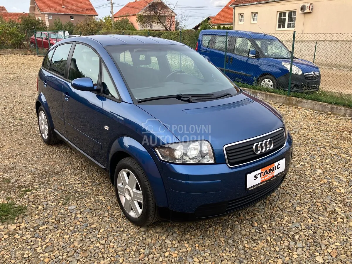 Audi A2 2004 photo 2