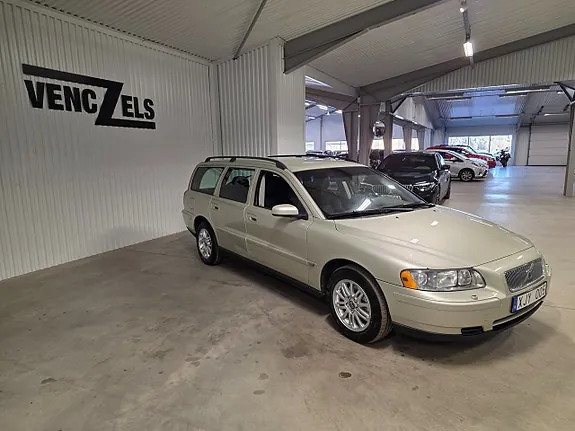 Volvo V70 2006 photo 2