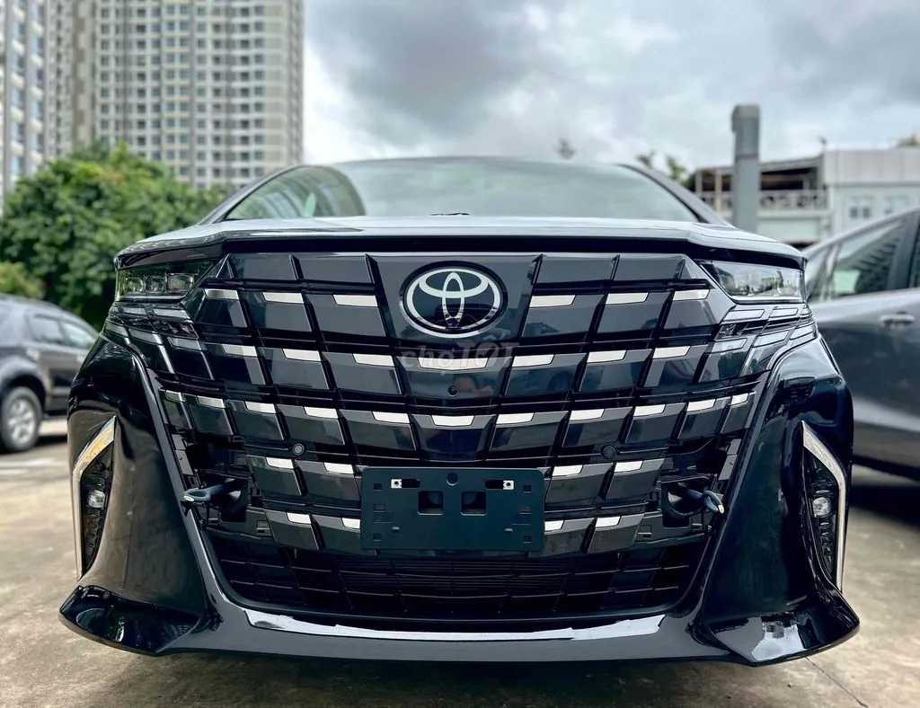 Toyota Alphard 2026 photo 5