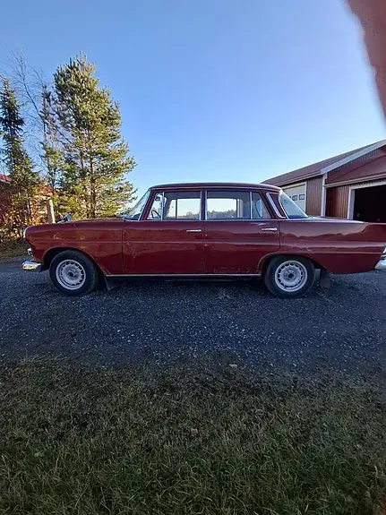 Mercedes-Benz 200 D 1968 photo 4
