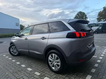 Peugeot 5008 2018 photo 3