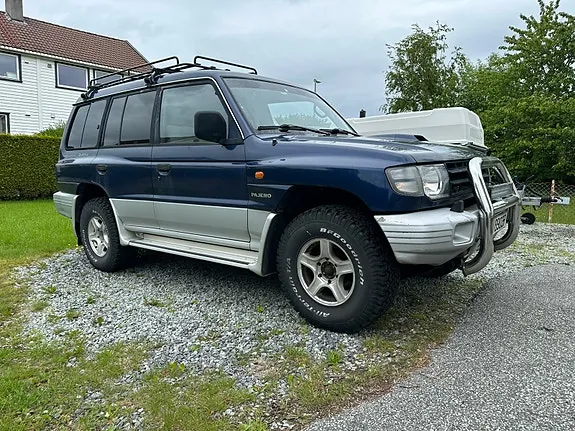 Mitsubishi Pajero 1999 photo 4