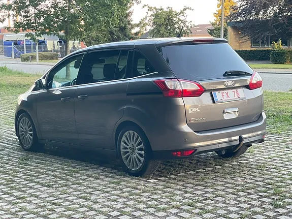 Ford Grand C-Max 2013 photo 2