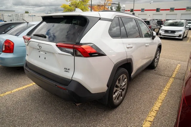 Toyota Rav4 2023 photo 3