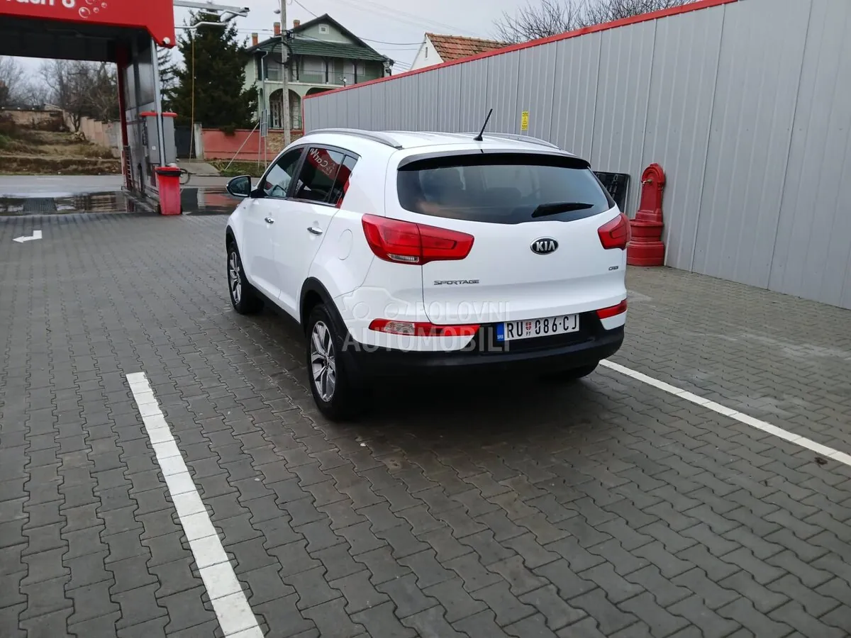 Kia Sportage 2015 photo 2