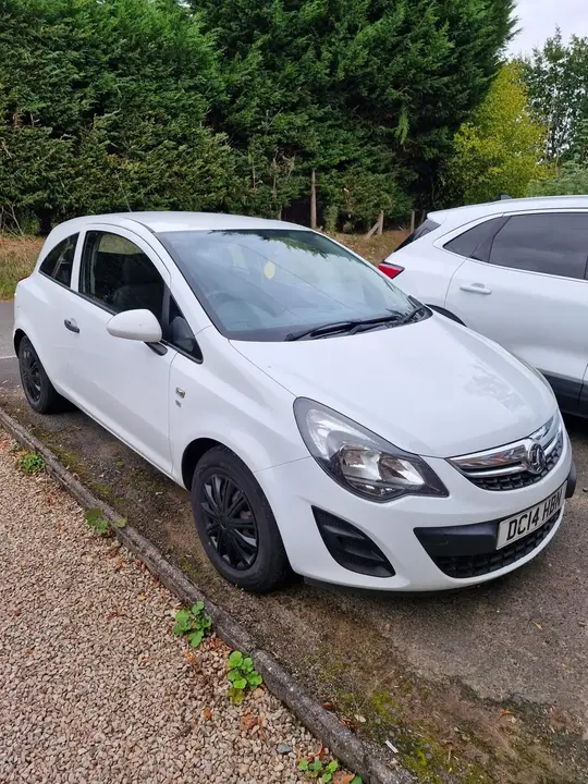Vauxhall Corsa 2014 photo 2