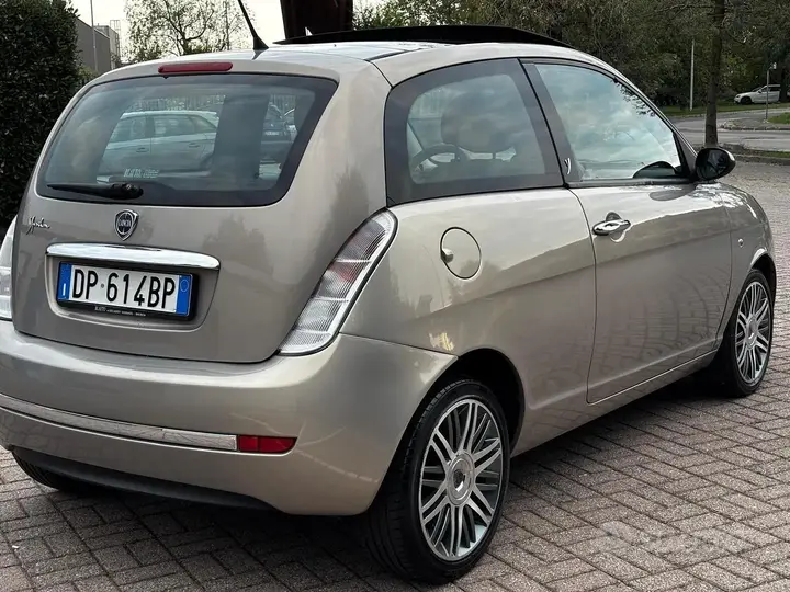 Lancia Ypsilon 2008 photo 3