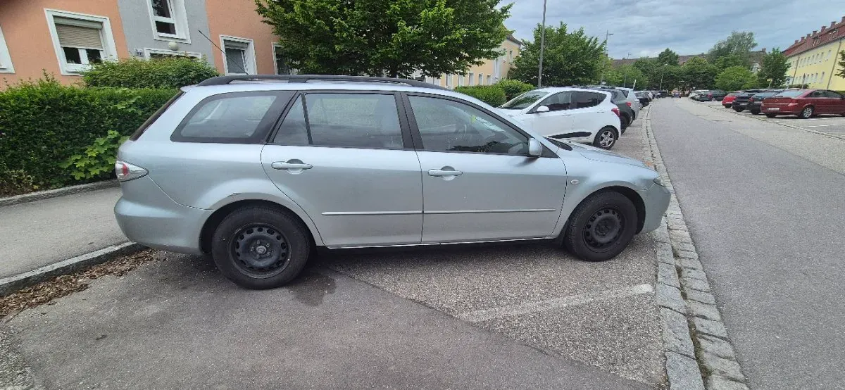 Mazda Mazda6 2004 photo 3