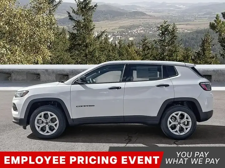 Jeep Compass 2026 photo 2