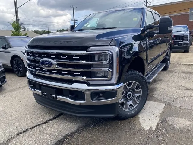 Ford Super Duty F-350 2026 photo 2
