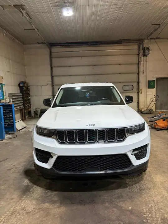Jeep Grand Cherokee 2022 photo 4