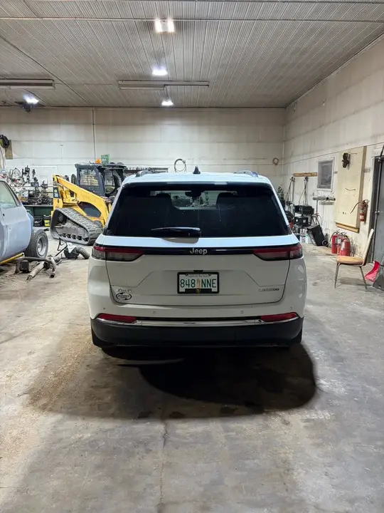 Jeep Grand Cherokee 2022 photo 3