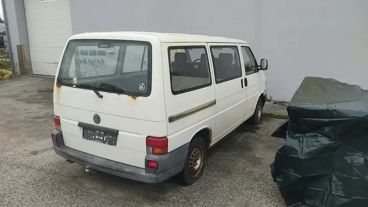 Volkswagen T4 2000 photo 3