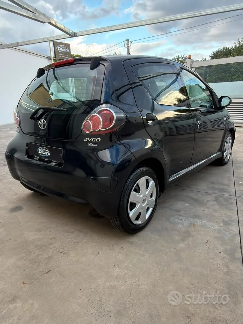 Toyota Aygo 2010 photo 2