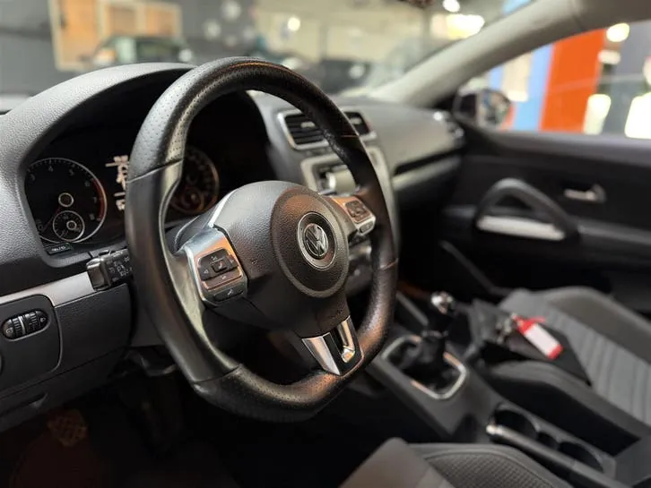 Volkswagen Scirocco 2012 photo 3