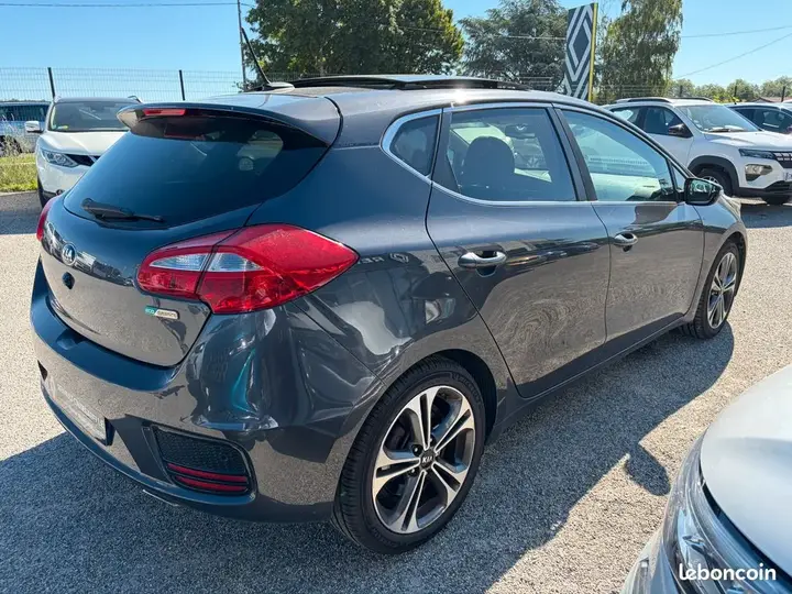 Kia Ceed 2016 photo 2