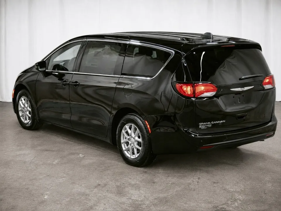 Chrysler Grand Caravan 2026 photo 4