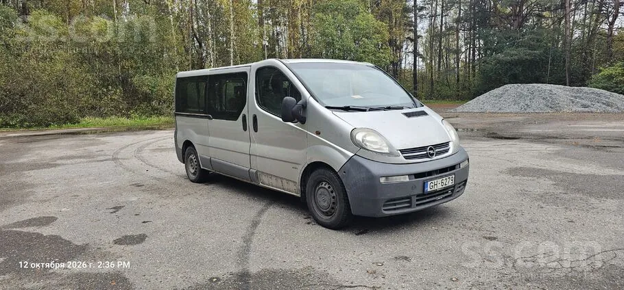 Opel Vivaro 2003 photo 2
