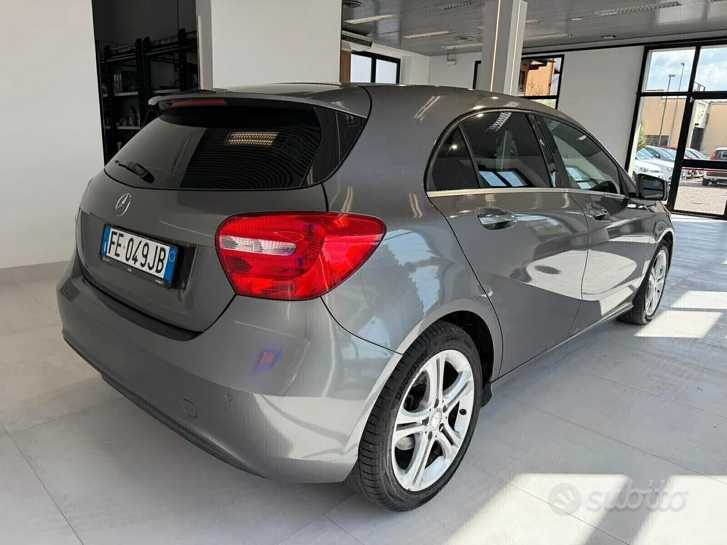 Mercedes-Benz A 180 2015 photo 5