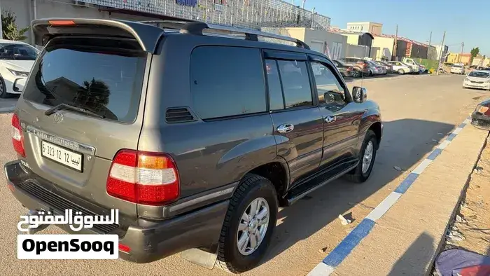 Toyota Land Cruiser 2003 photo 3