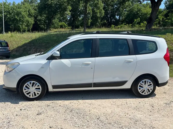 Dacia Lodgy 2015 photo 4
