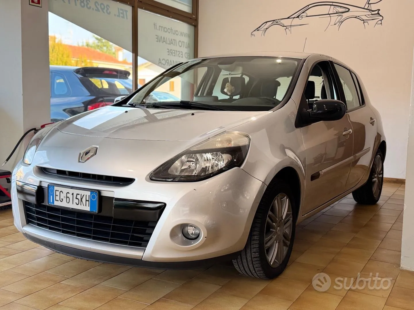 Renault Clio 2011 photo 5