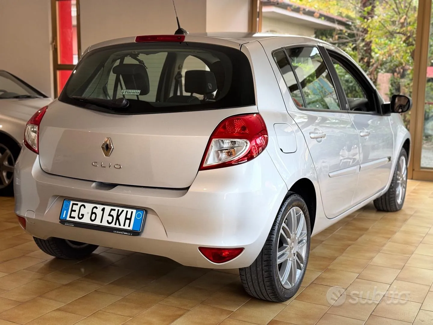 Renault Clio 2011 photo 4