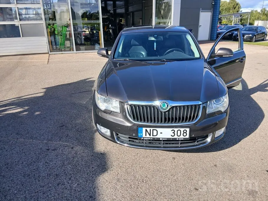 Skoda Superb 2008 photo 2