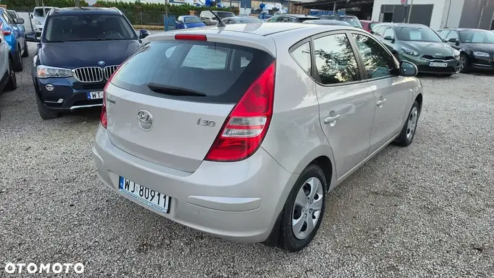 Hyundai I30 2009 photo 3