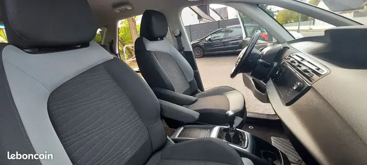 Citroen C4 Picasso 2016 photo 3