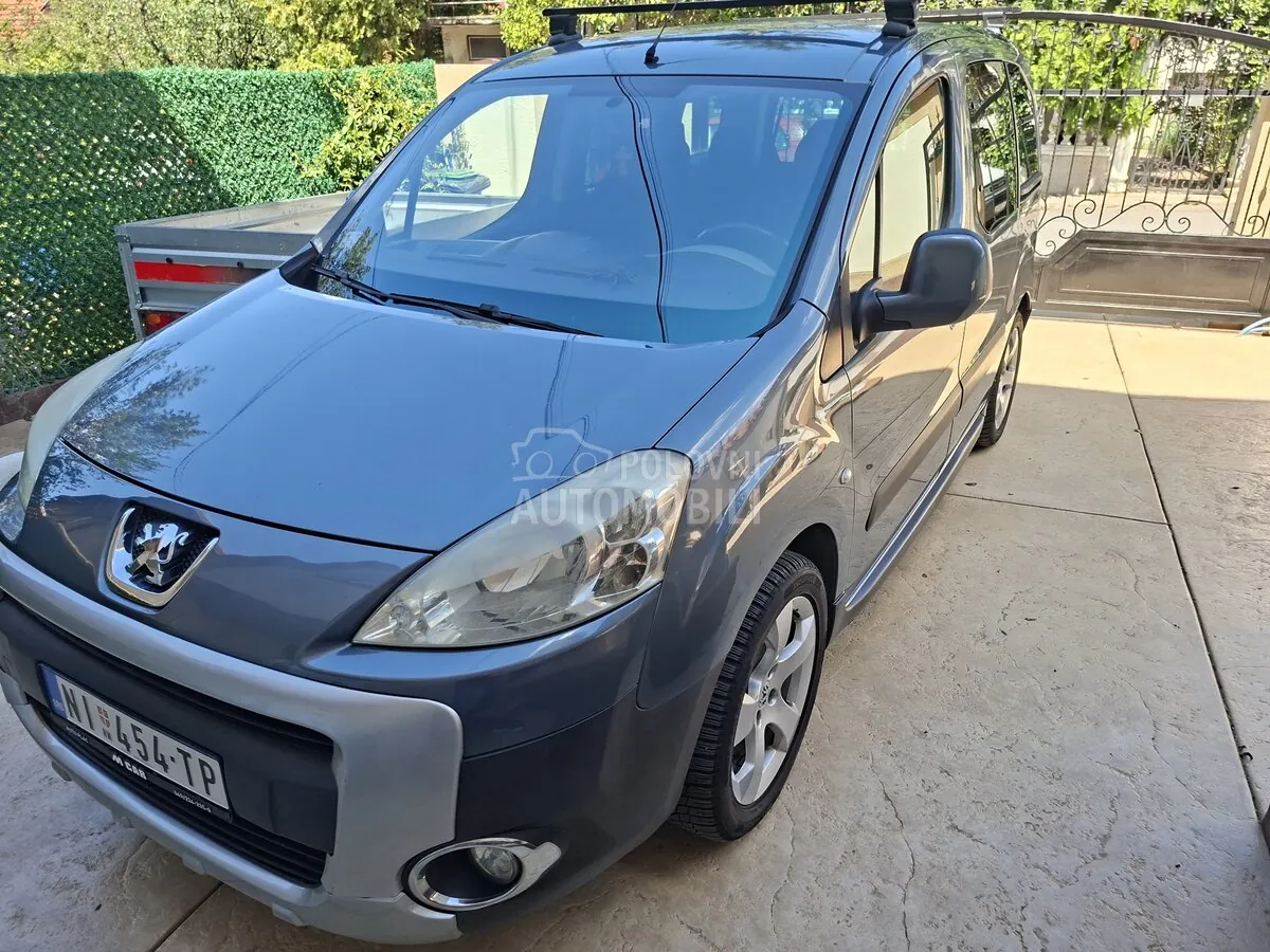 Peugeot Partner 2010 photo 2