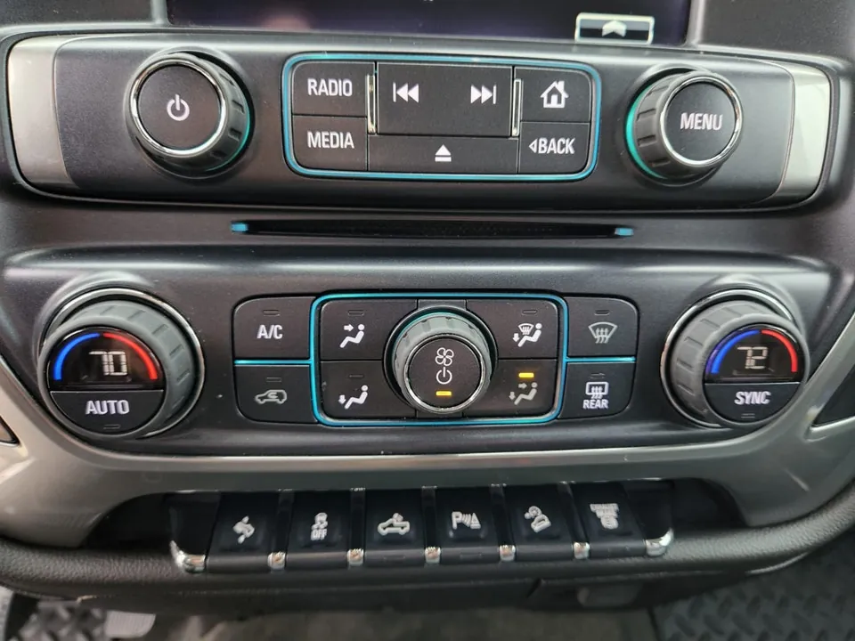 Chevrolet Silverado 2500 2018 photo 3