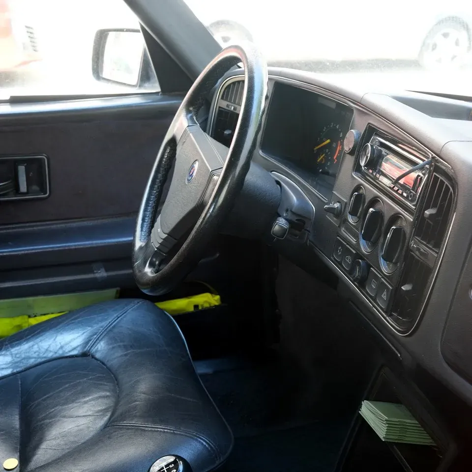Saab 900 1991 photo 3