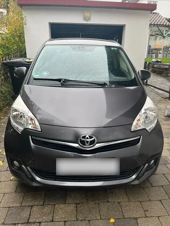 Toyota Verso-S
