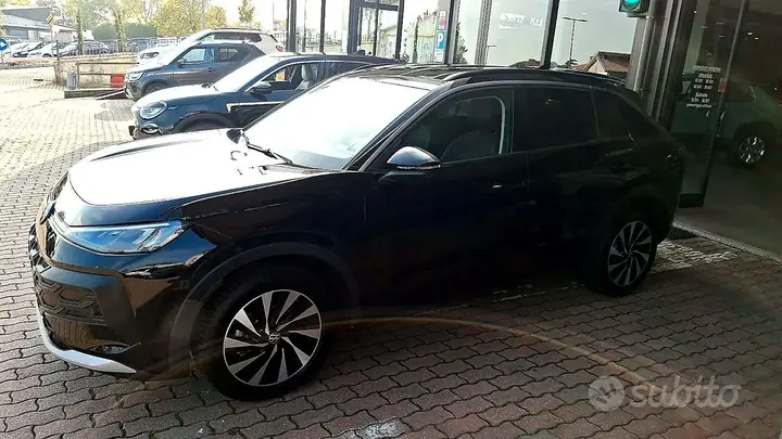 Volkswagen T-Roc 2026 photo 2