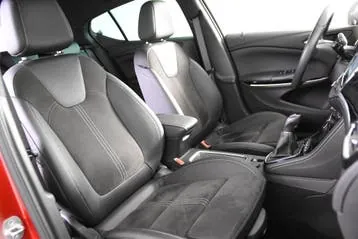 Opel Astra 2021 photo 3