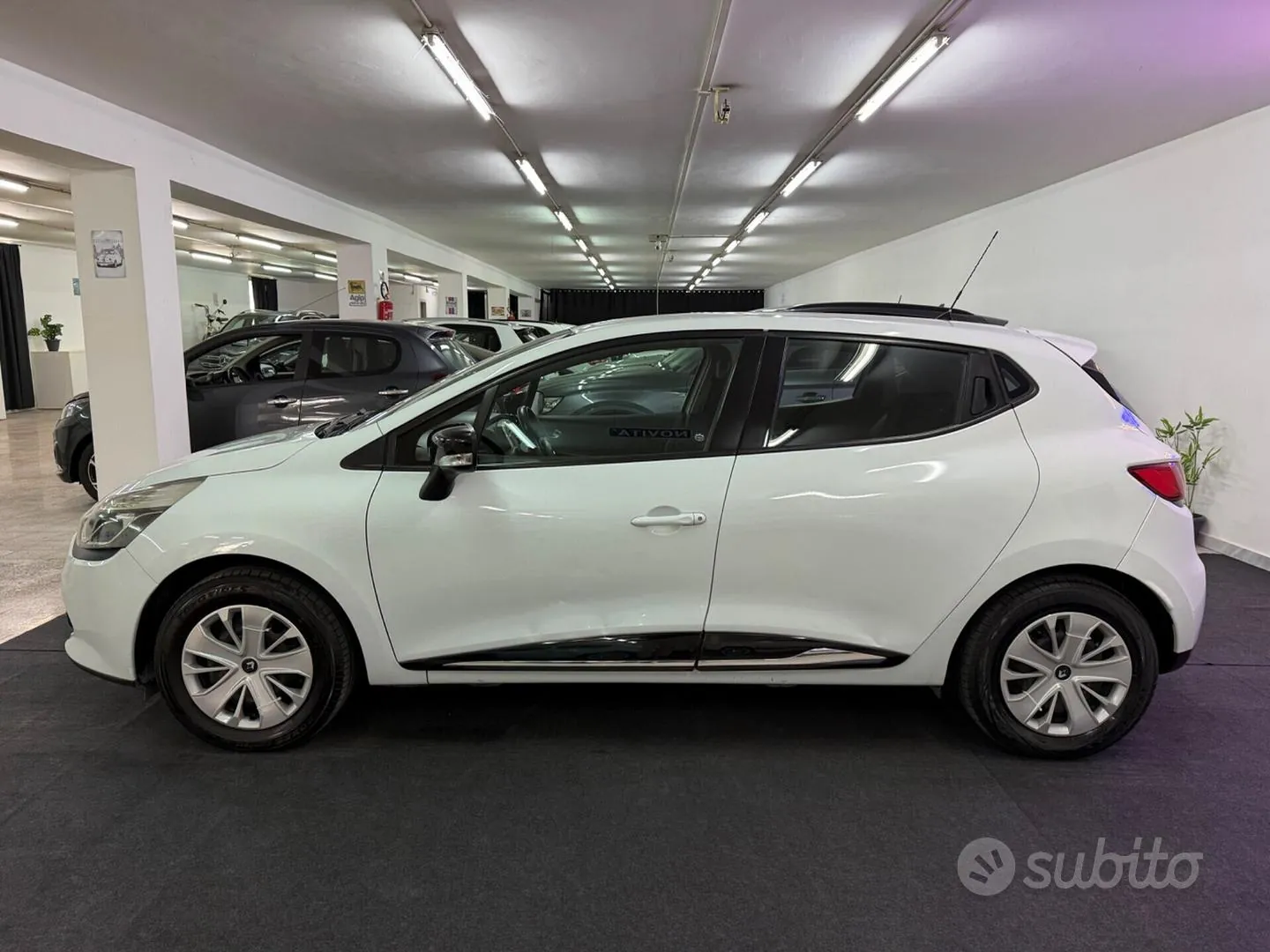 Renault Clio 2014 photo 2