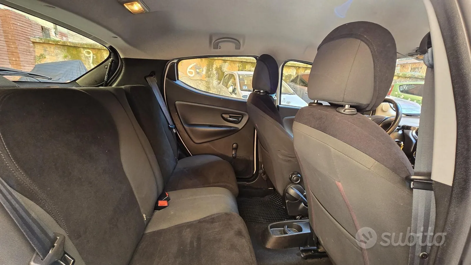 Lancia Ypsilon 2012 photo 4