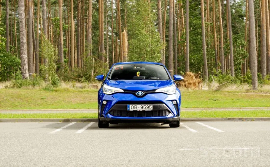 Toyota C-Hr 2021 photo 3